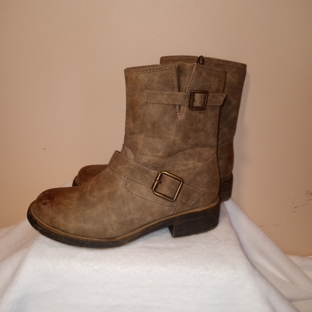 Fall boots
